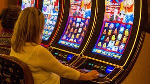 Ikan Jackpot arcade interface on keluaran sdy with fish animation and firing controls